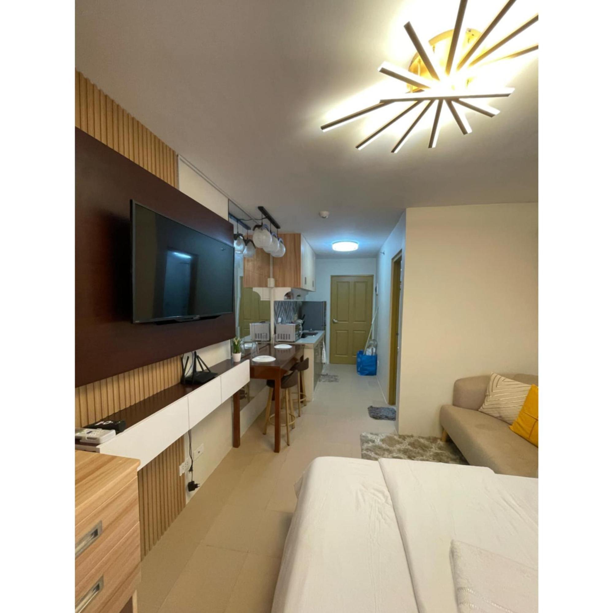 Marina Town Spatial Condominium Dumaguete City Eksteriør bilde